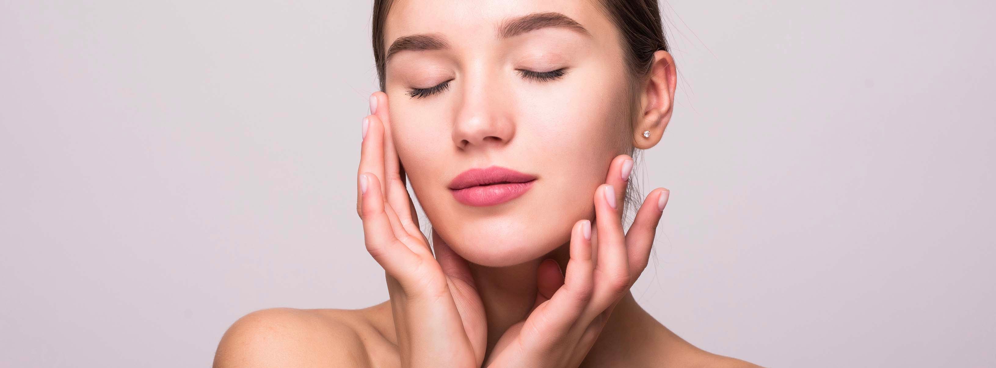 Limpieza facial: Paso fundamental en la rutina diaria